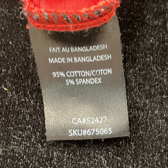 New Woman Design (NWD) Red Scoop Neck Short Sleeved Vintage T-Shirt - Picture 6 of 6